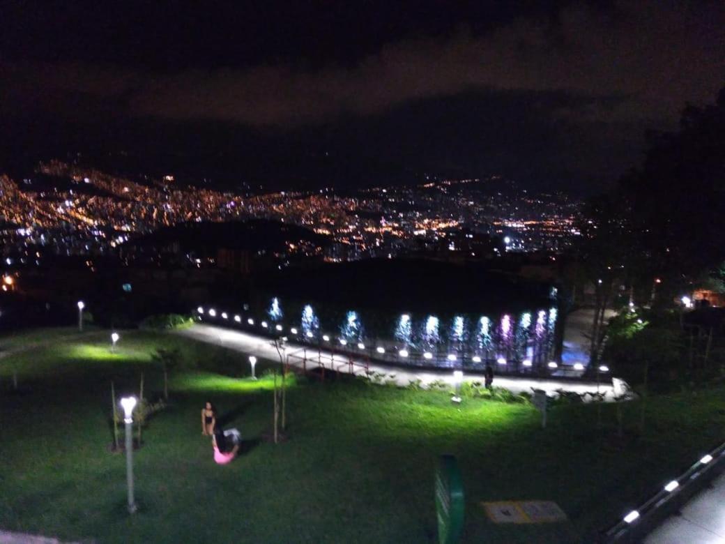 Apartamento Campestre Medellín Buitenkant foto