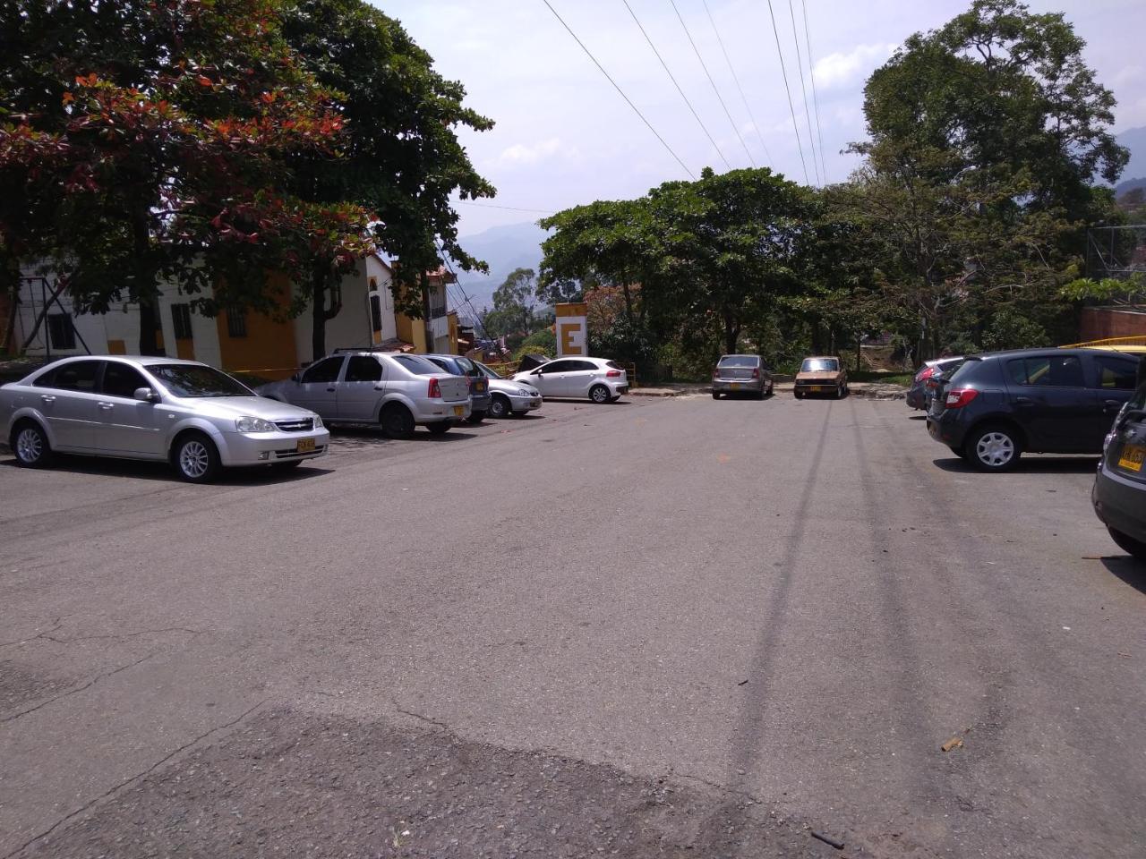 Apartamento Campestre Medellín Buitenkant foto